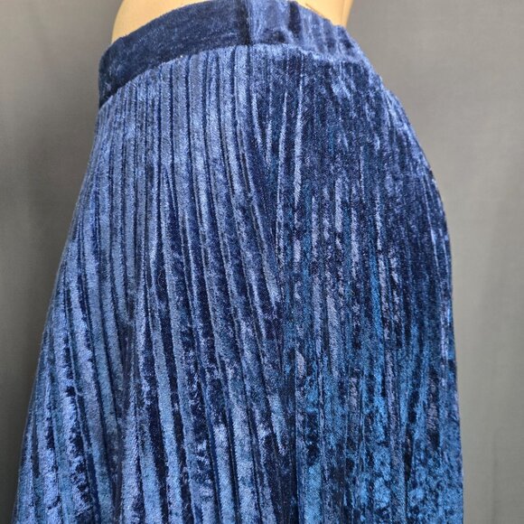Vintage Linda Lundstrom Blue Crushed Velvet Maxi Swing Skirt Size S Pleated Boho - Picture 7 of 10